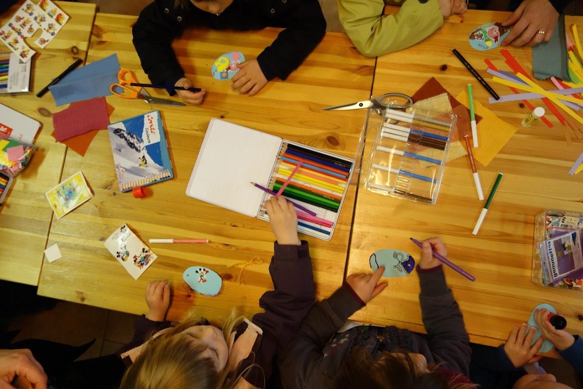 Activités créatives qui durent plus de cinq minutes pour les enfants